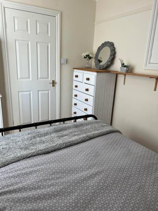 1 Bedroom Flat Sleeps 4 In Abingdon Oxfordshire Exteriér fotografie