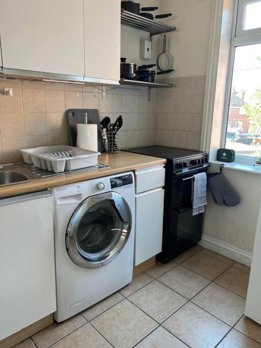 1 Bedroom Flat Sleeps 4 In Abingdon Oxfordshire Exteriér fotografie